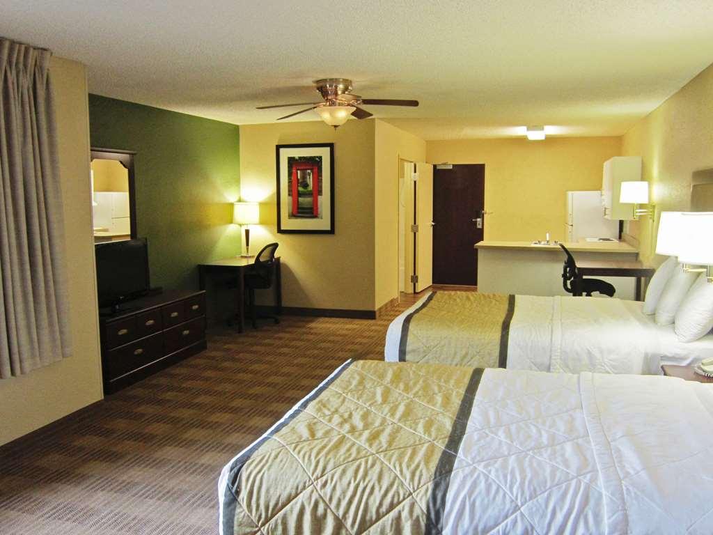Extended Stay America Select Suites - Detroit - Розвилл Номер фото