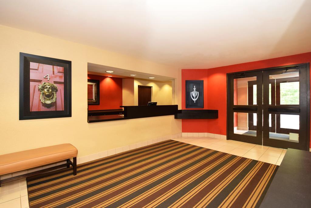 Extended Stay America Select Suites - Detroit - Розвилл Экстерьер фото