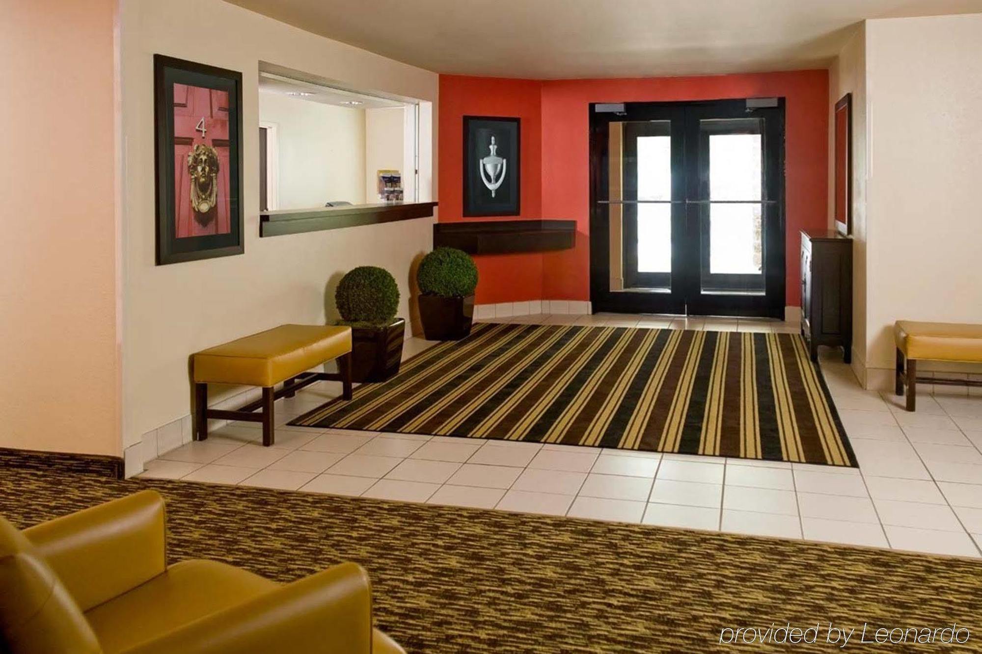 Extended Stay America Select Suites - Detroit - Розвилл Экстерьер фото